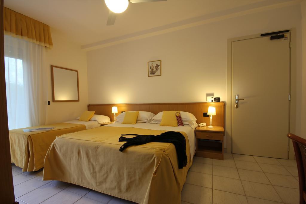 Hotel Miramare Forte dei Marmi Room photo